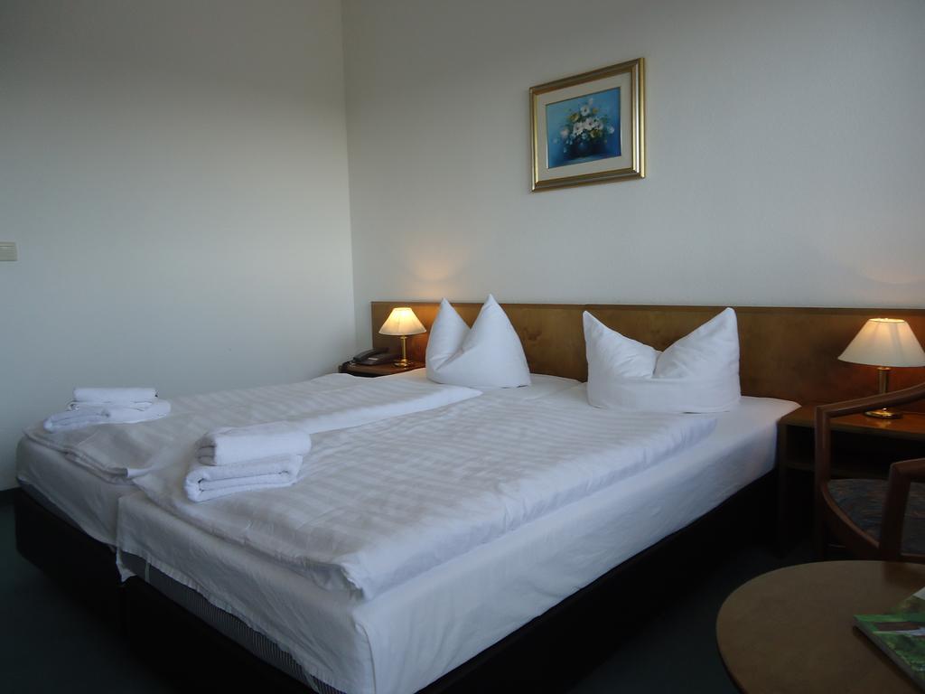 Greenline Hotel Hellfeld Neubrandenburg Eksteriør bilde